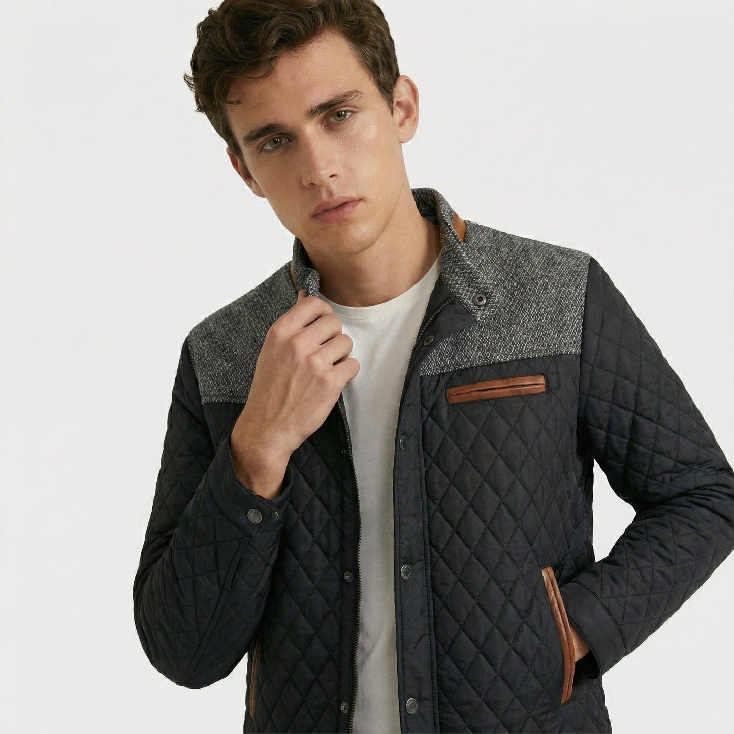 Andrés | Abrigo Charter